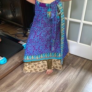 NWOT silk wrap skirt, O/S